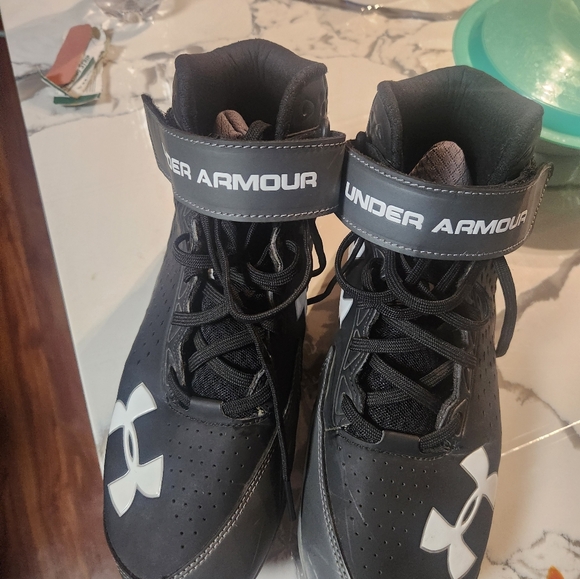 Cleats - Picture 3 of 4